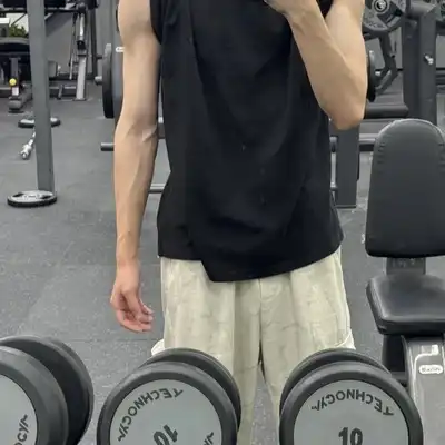 毛洋